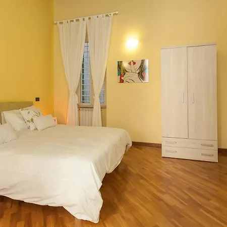 Trevi Colour- In アパート *