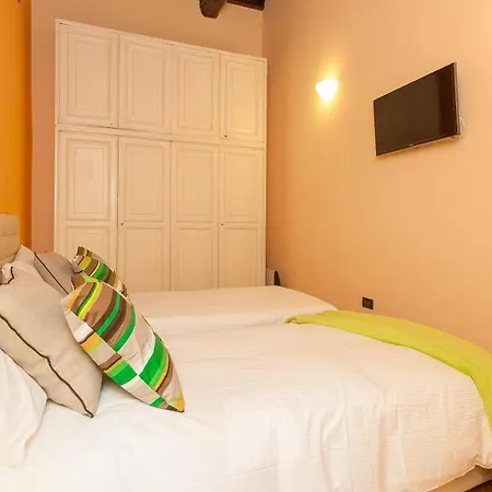 Trevi Colour- In アパート *